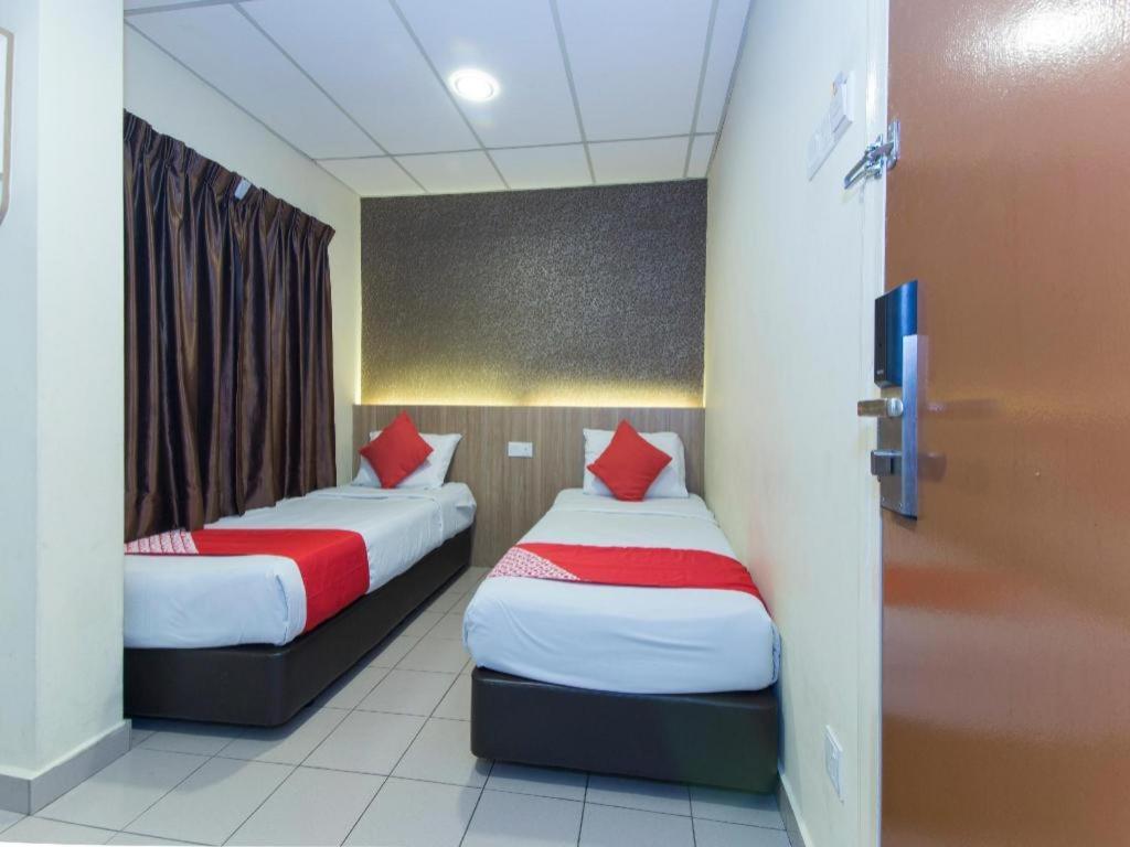 Dragon Premium Hotel 2*